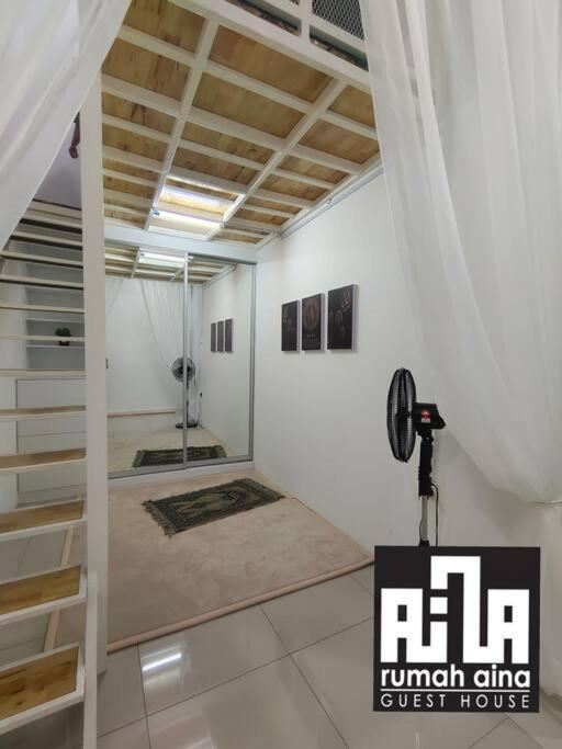 Rumah Aina Homestay Bukit Changgang Private Pool Kampong Melot Buitenkant foto